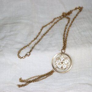 Vintage style clear beaded flower and gold pendant necklace with long chain